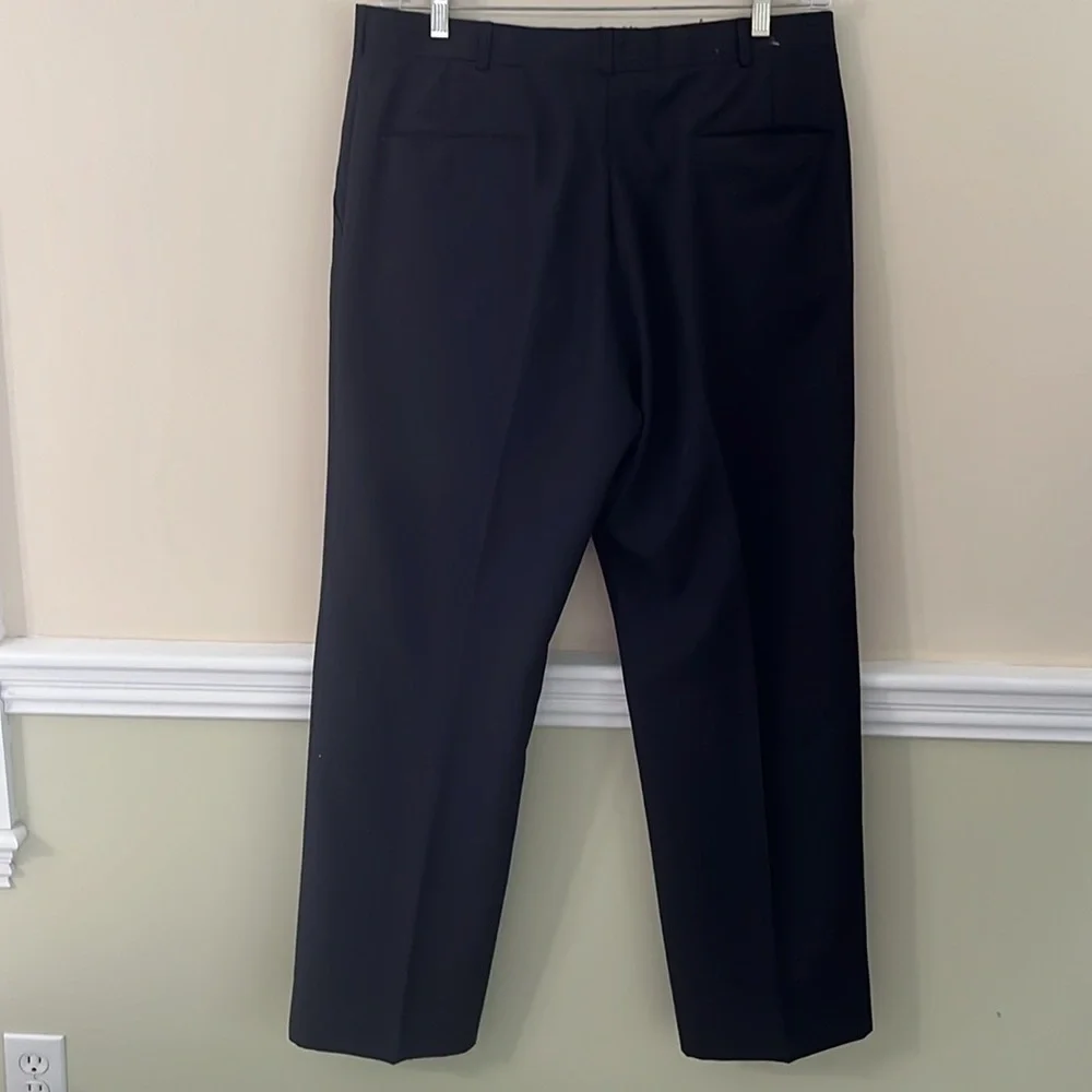 BOSTON LEON CLOTHING Navy Blue 2 PC Pinstriped Executive Suit NWOT
